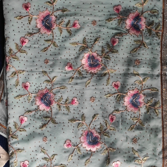 DESIGNER- SAREE - Picture 4 of 9